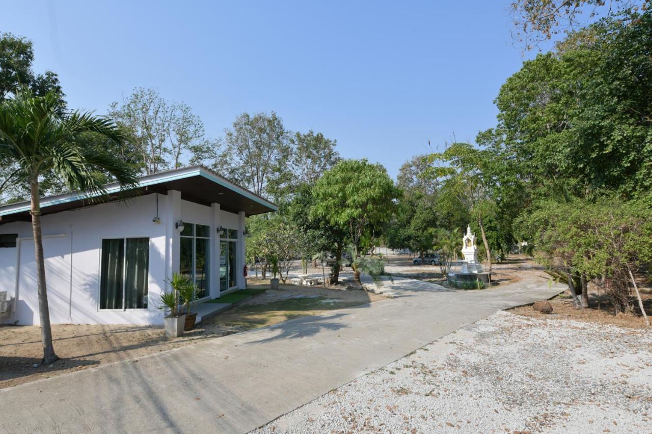 Wan Resort Rayong Buitenkant foto